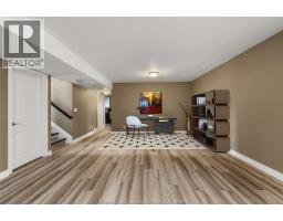 242 DONALD CRESCENT - 28