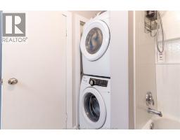 1707 ALBERT - 24