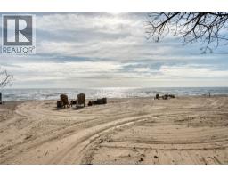 1049 HERITAGE ROAD - 27