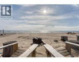 1049 HERITAGE ROAD - 28