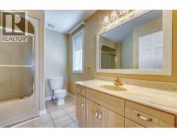 267 EAST PUCE - 25