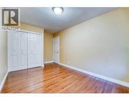 267 EAST PUCE - 28