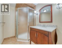 267 EAST PUCE - 39