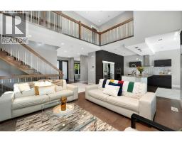 4395 Centre Lake - 4