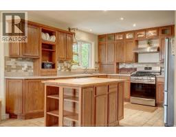 323 COUNTY RD 27 East - 11