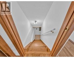 11 Rudgate LANE North - 25