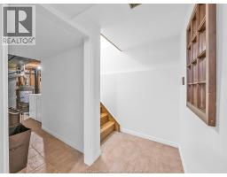 11 Rudgate LANE North - 29