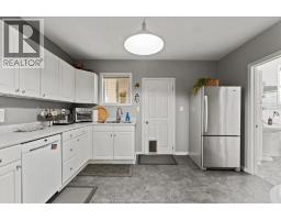 1056 GLADSTONE - 11