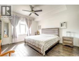 212 ADAMS AVENUE - 21