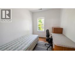 721-723 CAMPBELL AVENUE - 16
