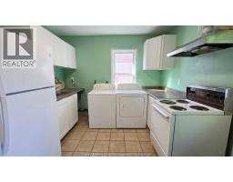 721-723 CAMPBELL AVENUE - 19