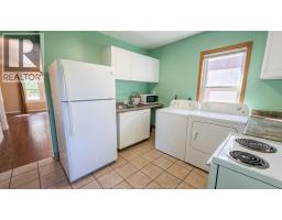 721-723 CAMPBELL AVENUE - 20