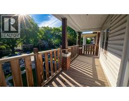 721-723 CAMPBELL AVENUE - 22