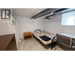 721-723 CAMPBELL AVENUE - 29