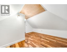 1153 GLADSTONE AVENUE - 29