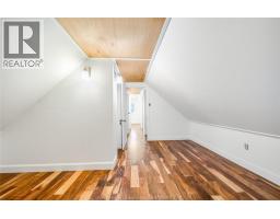 1153 GLADSTONE AVENUE - 30