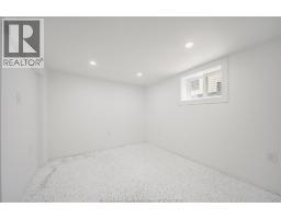 1153 GLADSTONE AVENUE - 44