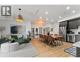 8475 WYANDOTTE STREET UnitNo. 111 - 10
