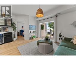 8475 WYANDOTTE STREET UnitNo. 111 - 18