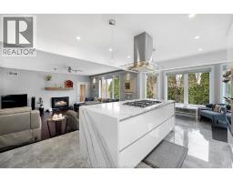 2098 EDGEMORE AVENUE - 16