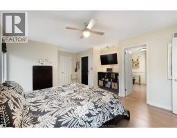 2098 EDGEMORE AVENUE - 23