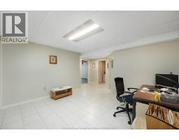 2098 EDGEMORE AVENUE - 35