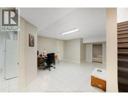 2098 EDGEMORE AVENUE - 36
