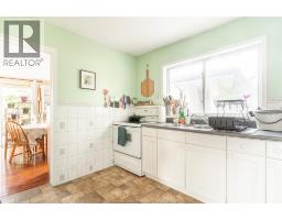 980 RIVERDALE AVENUE - 10