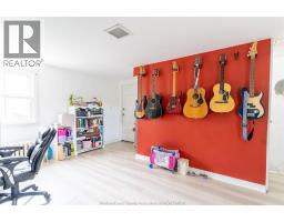 980 RIVERDALE AVENUE - 22