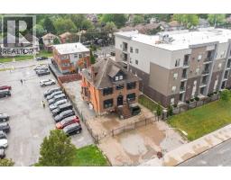 961 OUELLETTE AVENUE - 4