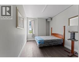 1353 WELLINGTON AVENUE - 33