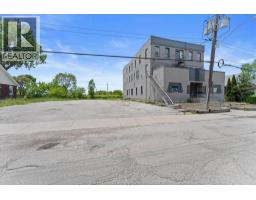 1353 WELLINGTON AVENUE - 4