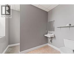 1353 WELLINGTON AVENUE - 41