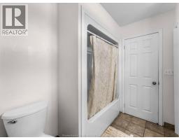 791 HELENA CRESCENT - 17