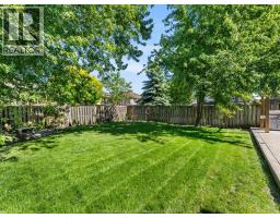 791 HELENA CRESCENT - 34