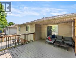 791 HELENA CRESCENT - 35