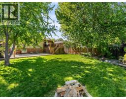 791 HELENA CRESCENT - 38