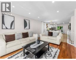 791 HELENA CRESCENT - 5