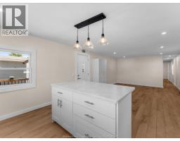 44 Miriam COURT - 7
