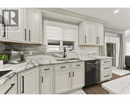 359 ELMGROVE DRIVE - 11