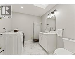 359 ELMGROVE DRIVE - 35