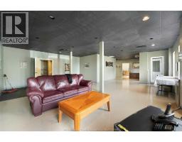 9553 MALDEN ROAD - 33