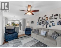 46 Brush CRESCENT - 11