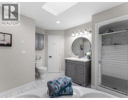 46 Brush CRESCENT - 21