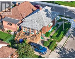 1104 Ellis St E - 22