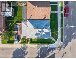 1104 Ellis St E - 23