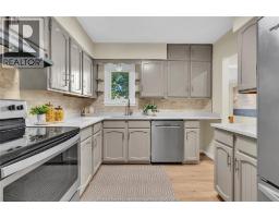 3711 DANDURAND - 8