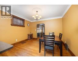 2268 Dougall AVENUE - 18