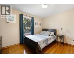 2268 Dougall AVENUE - 27