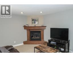 838 SOUTHWOOD DRIVE - 25